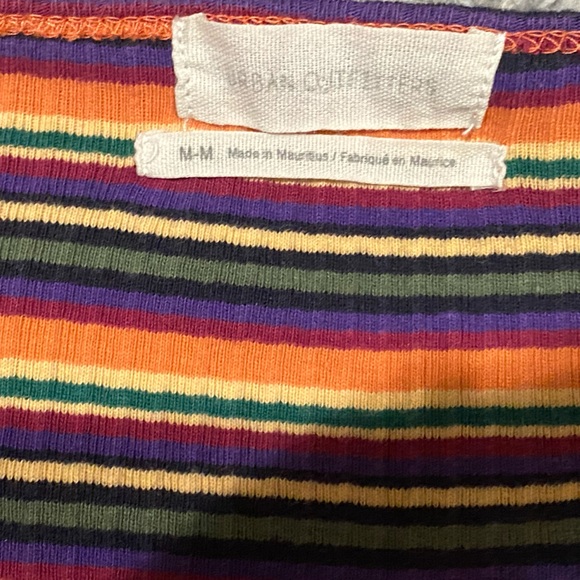 Long sleeve v- neck shirt! - Picture 3 of 3